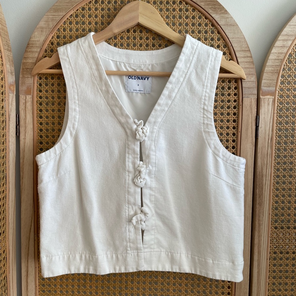 Old Navy Linen blend tie front vest top size small EUC